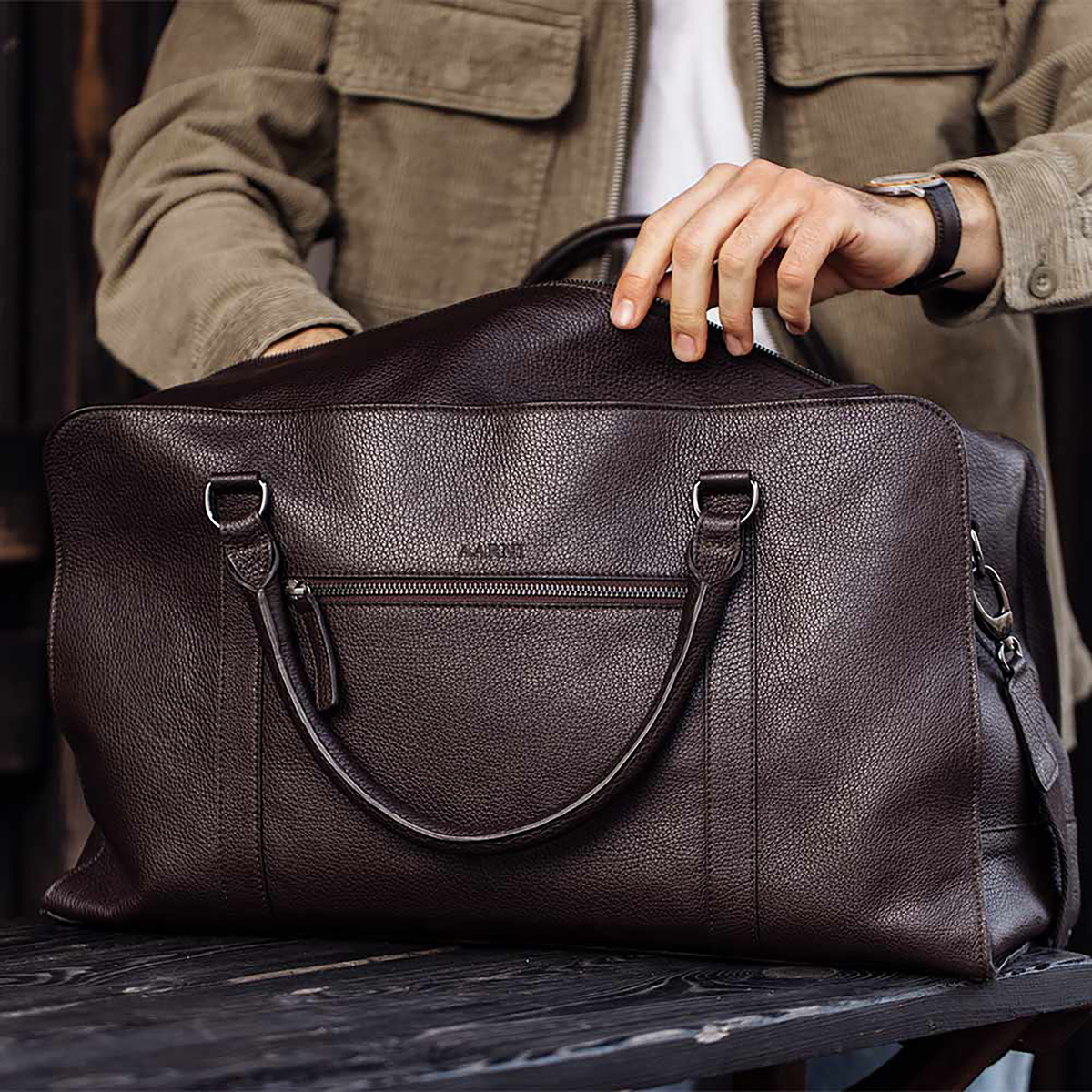 Meet the New Weekend Bag in Espresso: Quiet Luxury for Every Journey